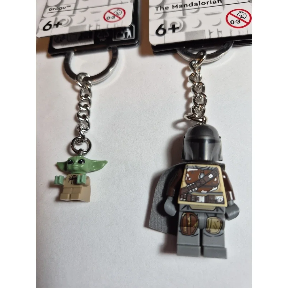 LOT OF 2 LEGO KEYCHAINS Mandolorian and Grogu NEW Star Wars Minifigure Key Rings